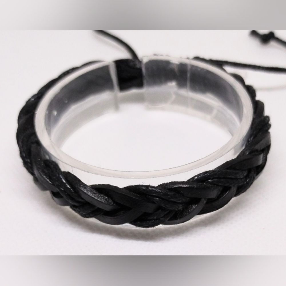 Men's leather bracelet braided black‎ new e95